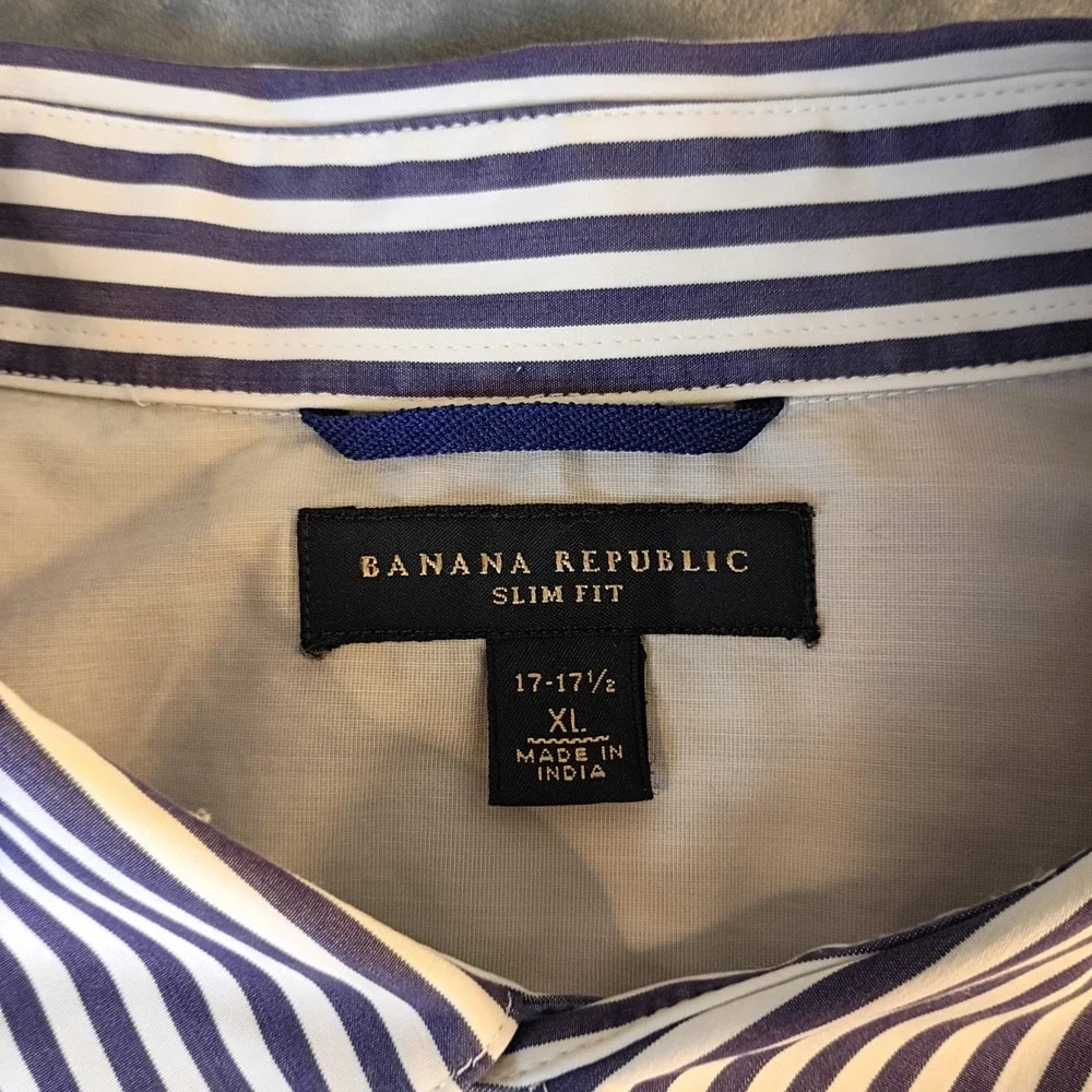 Banana Republic Slim Fit Mens XL Blue White Striped Button Down Dress Shirt 17.5